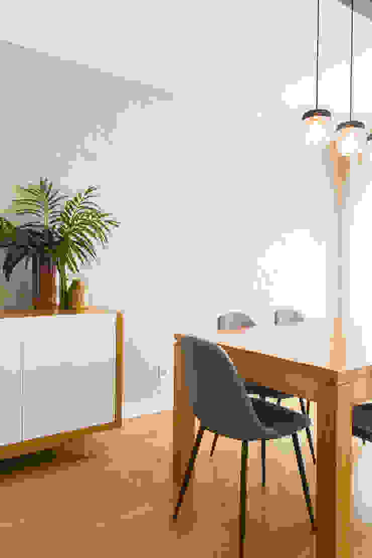 Sala de Jantar | Apartamento T2 | Oeiras Traço Magenta - Design de Interiores Sala de jantarAcessórios e decoração