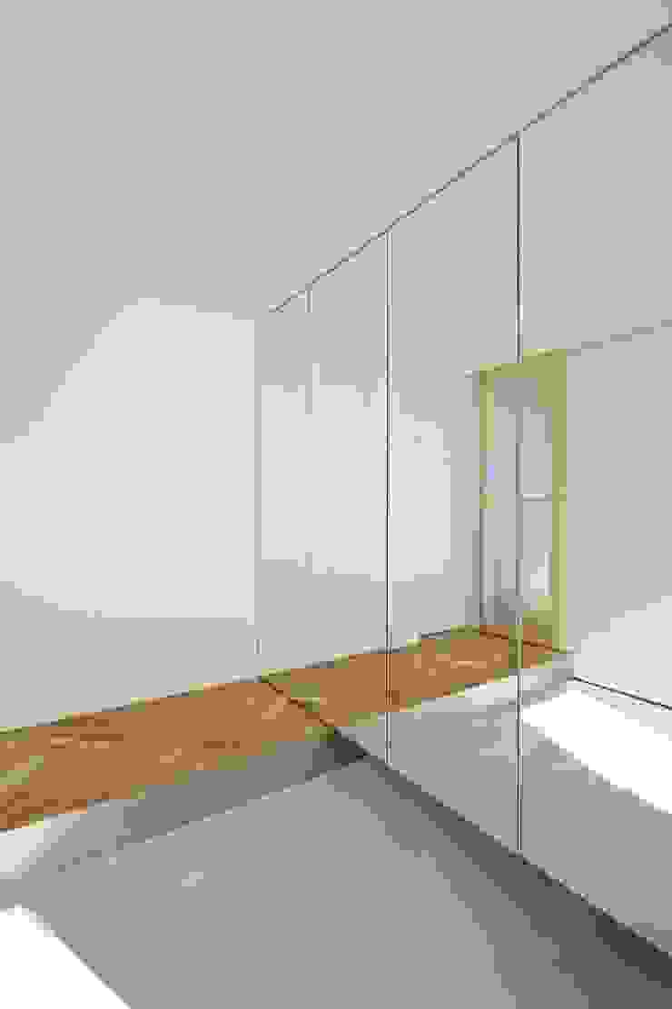 牛川の家Ⅱ-ushikawa, 株式会社 空間建築-傳 株式会社 空間建築-傳 Modern Corridor, Hallway and Staircase Wood Wood effect