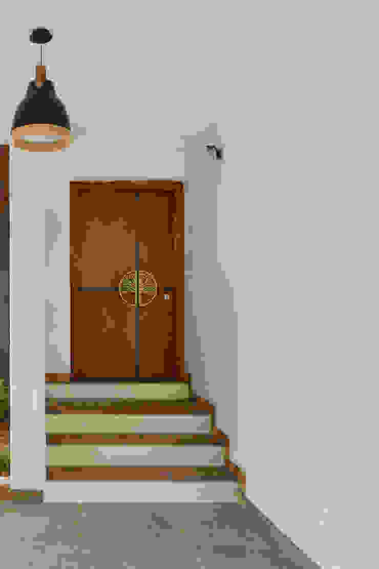 Transit house homify