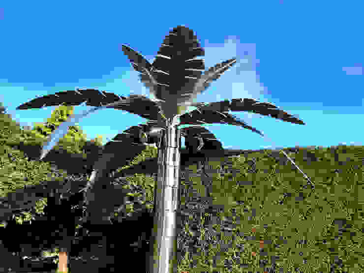 Palme aus Edelstahl mit Leuchtkokusnüsse Edelstahl Atelier Crouse: Steingarten Metall Metallic/Silber Edelstahl, Palme, Edelstahlpalme, Palme aus Edelstahl, Gartendecko aus edelstahl