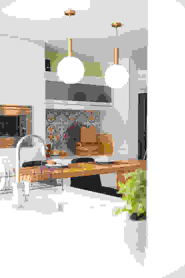 Cozinha - Casa em Moledo - Shi Studio Interior Design ShiStudio Interior Design Cozinhas campestres projeto; casa; shistudio; shi studio; porto; portugal; matosinhos; design, decoração, cozinha,