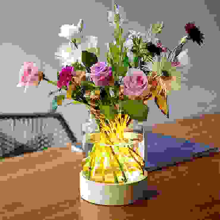 Illuminated Vase, Press profile homify Press profile homify Weitere Zimmer