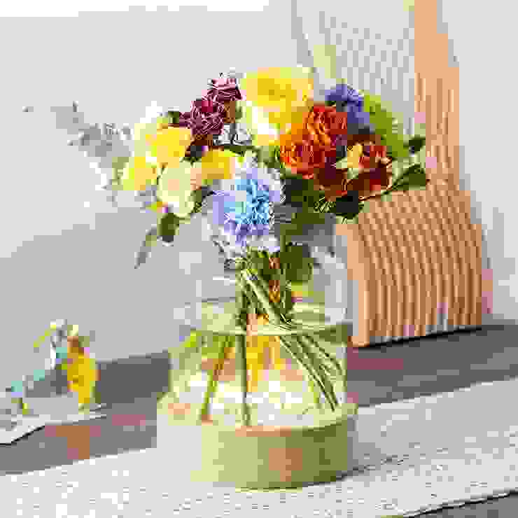 Illuminated Vase, Press profile homify Press profile homify Weitere Zimmer