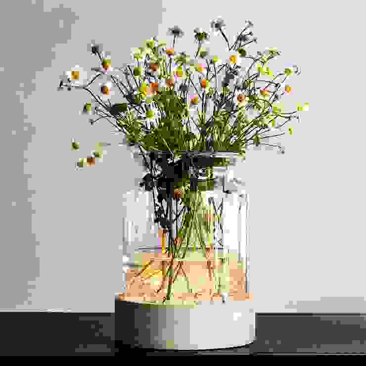 Illuminated Vase, Press profile homify Press profile homify Meer ruimtes