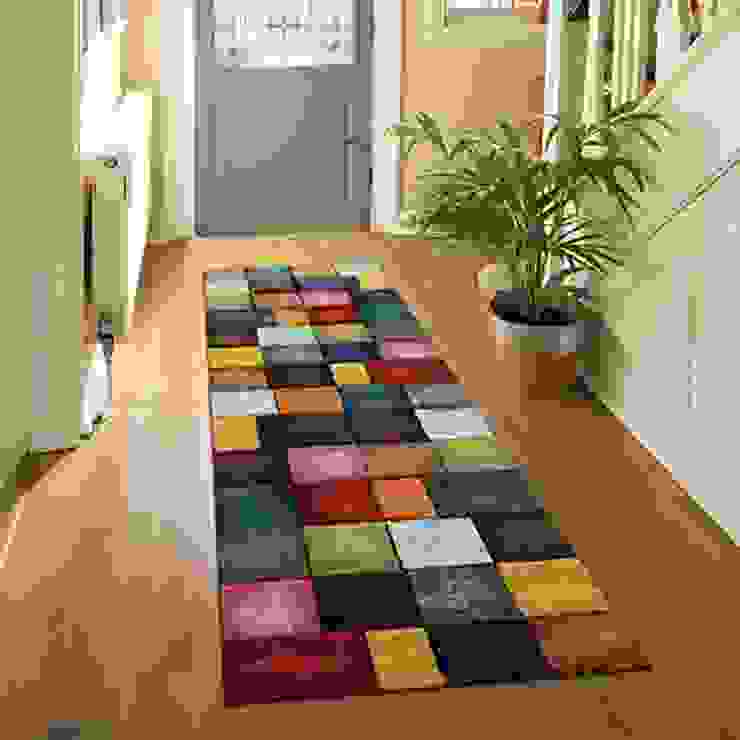 Living Room Rug, Press profile homify Press profile homify Klassischer Flur, Diele & Treppenhaus
