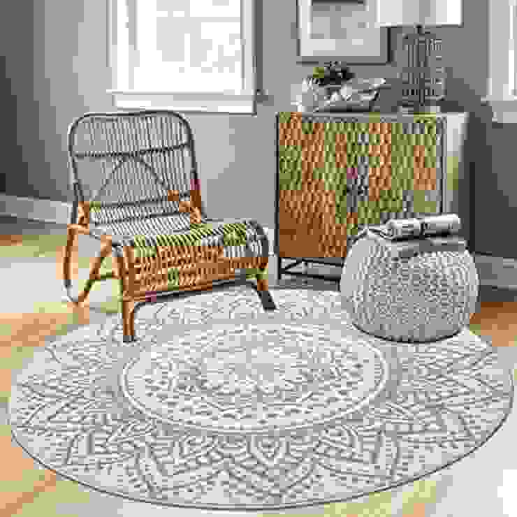 Round Rugs Press profile homify Pasillos, vestíbulos y escaleras de estilo mediterráneo Planta, Propiedad, Muebles, Ventana, Azul, Madera, Rectángulo, Encendiendo, Mueble para exteriores, Arquitectura