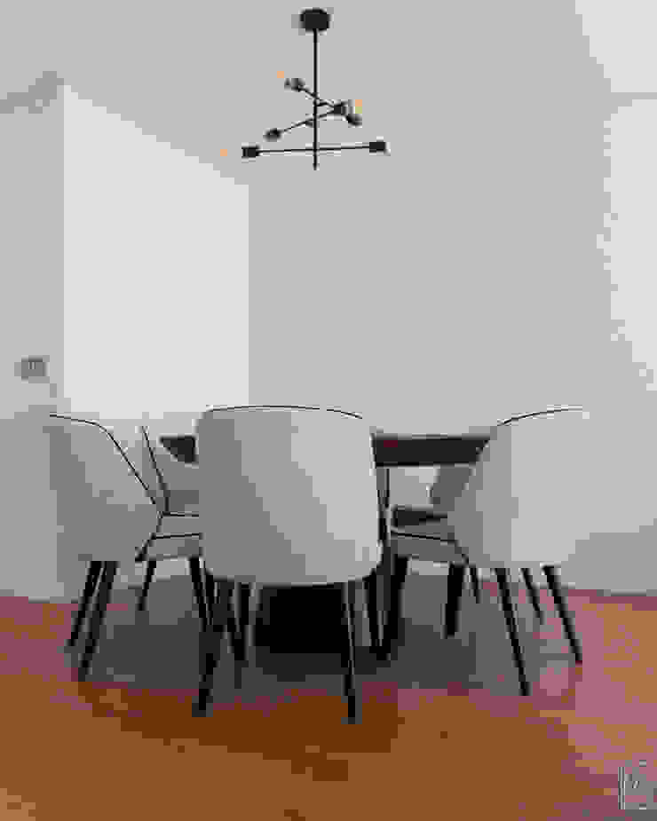 Salas de Jantar ByOriginal Mobiliário, Cadeira, Mesa, Madeira, Design de interiores, Cinza, Pisos, Piso, Parede, Madeira dura