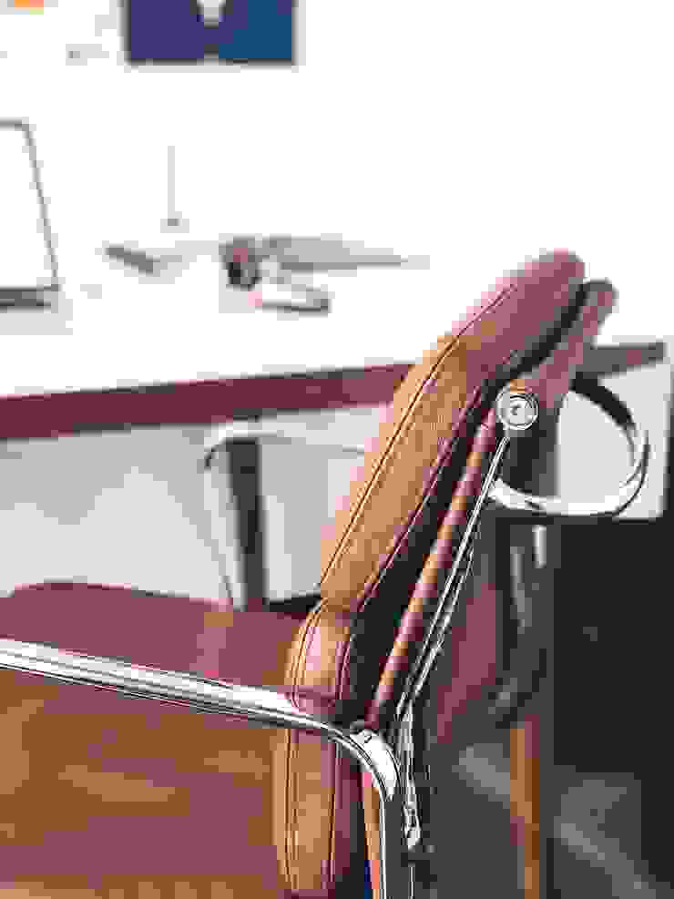 Leolytics Press profile homify Moderne Arbeitszimmer Furniture, Chair, Automotive design, Eyewear, Comfort, Table, Wood, Desk, Personal computer, Sunglasses