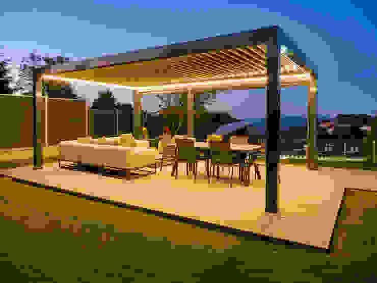 Pergola bioclimatica a lamelle orientabili New Time S.p.A. Giardino anteriore Nero Cielo, Costruzione, Pianta, Ombra, Albero, Mobili da esterno, Lotto di terra, Rettangolo, Tavolo da esterno, Interior design