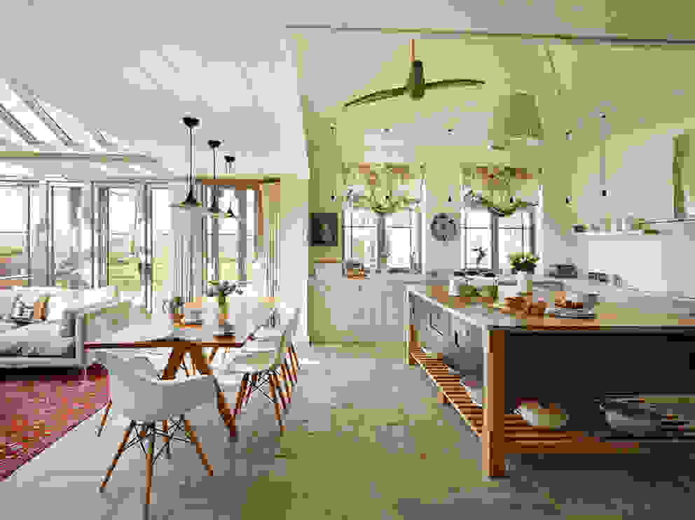 Orford | A classic country kitchen with coastal inspiration Davonport Klassische Küchen Holz