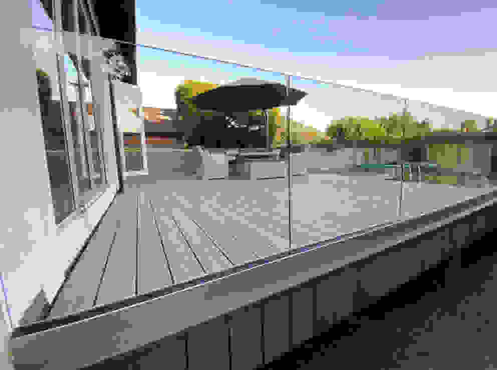 Outdoor Frameless Glass Balustrade homify Front yard Glass Transparent Glass Balustrade, Frameless Balustrade, Frameless Glass Balustrade, Garden, Garden Design, Outdoor