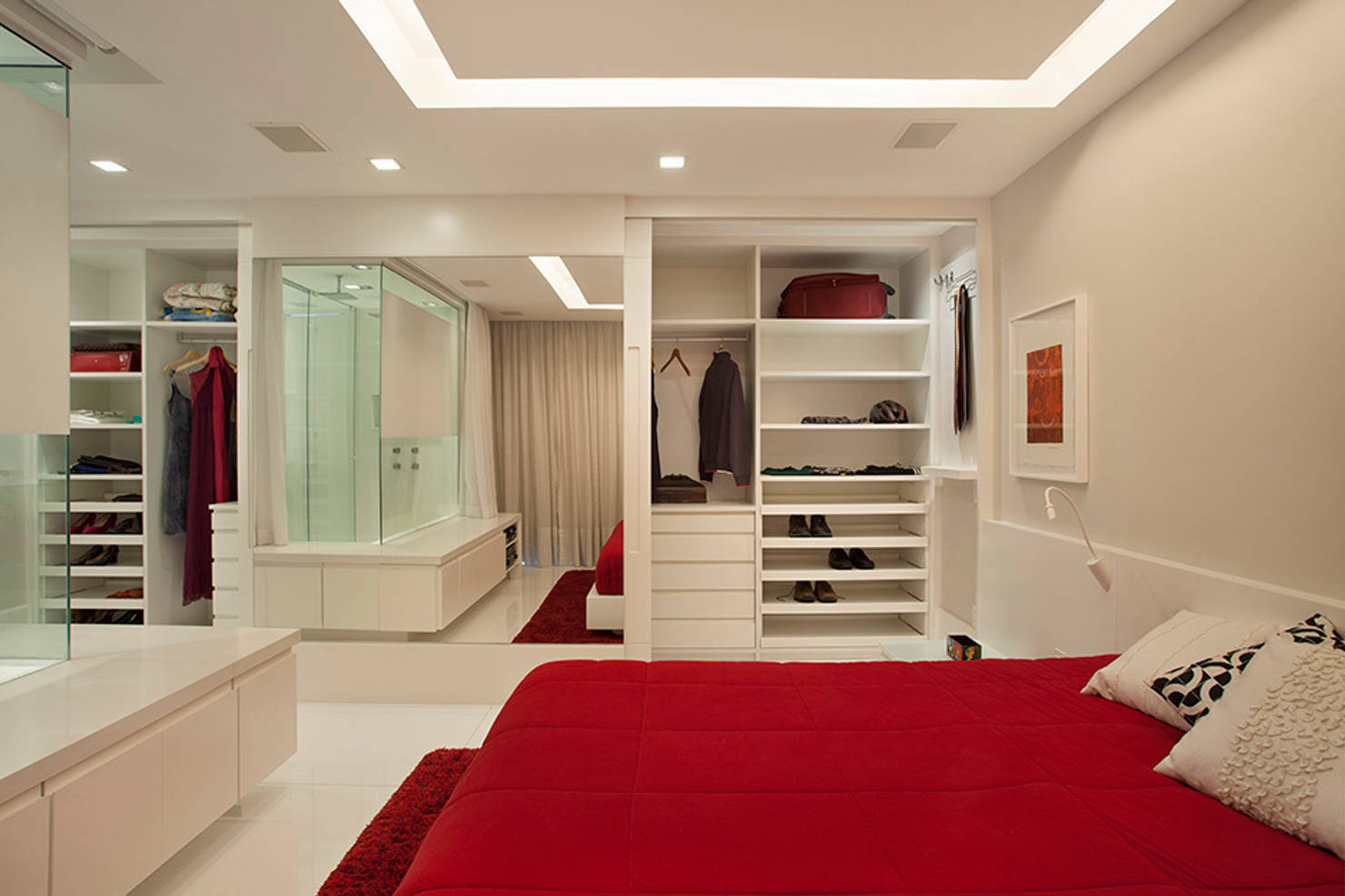 Quarto com closet e banheiro: o conjunto perfeito para o conforto!
