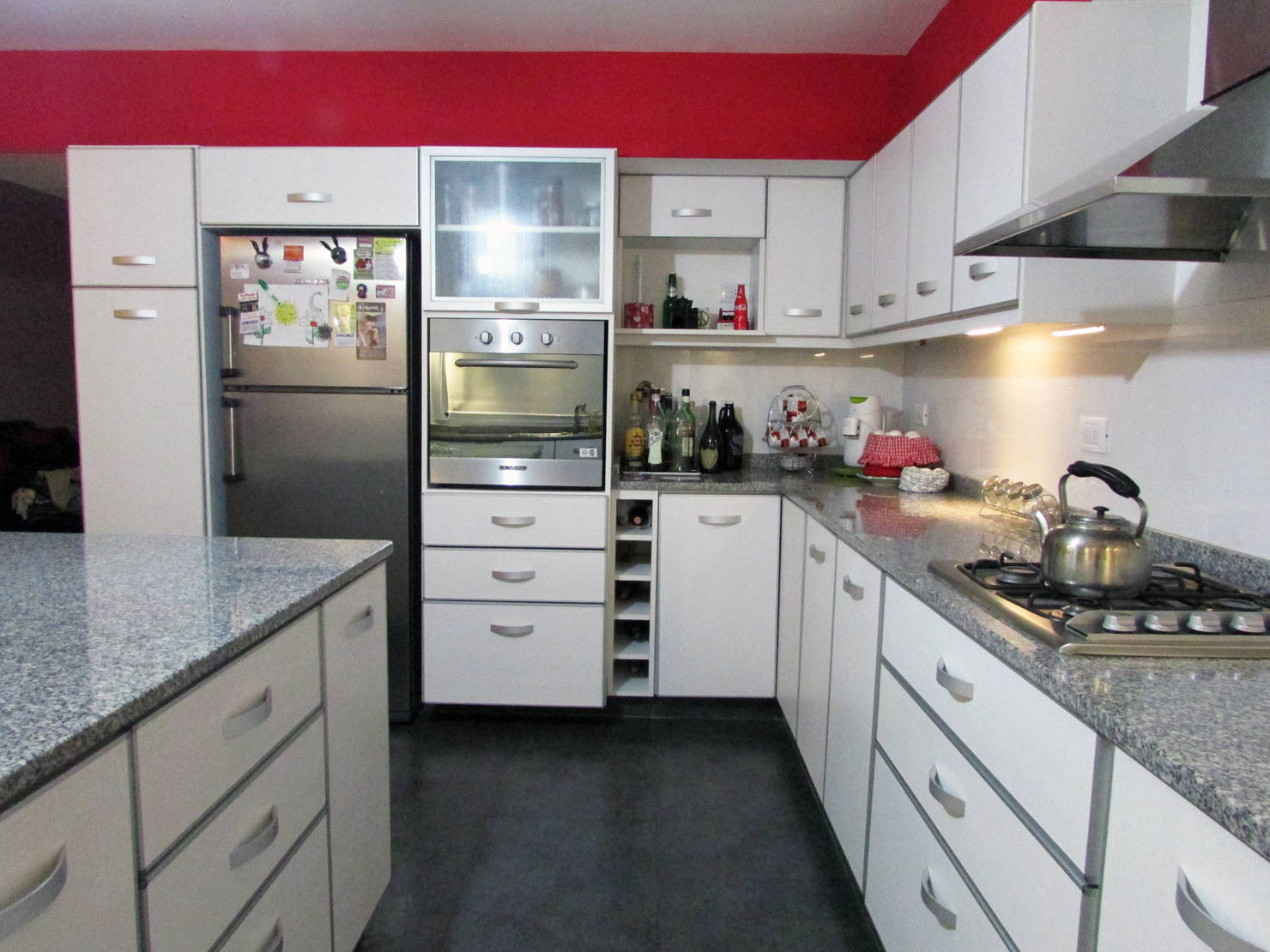 How to create a perfectly organized kitchen using the triangle method