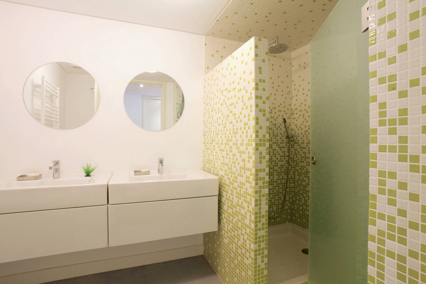 Идеи дизайна стен в ванной комнате