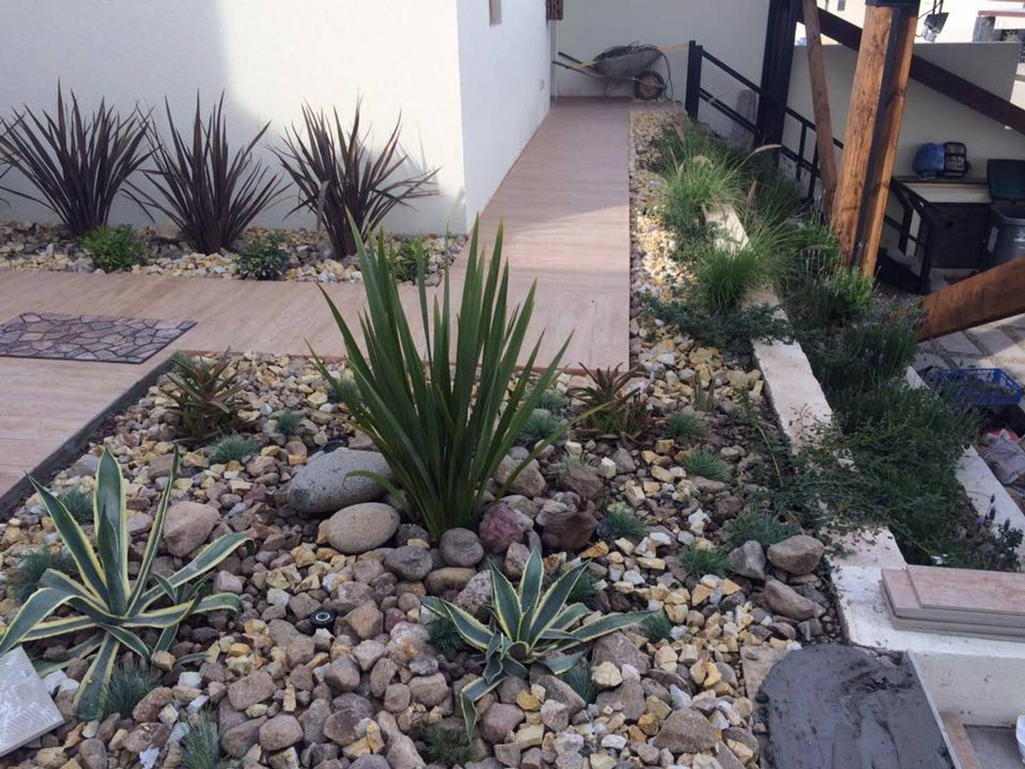 Jardines con piedra