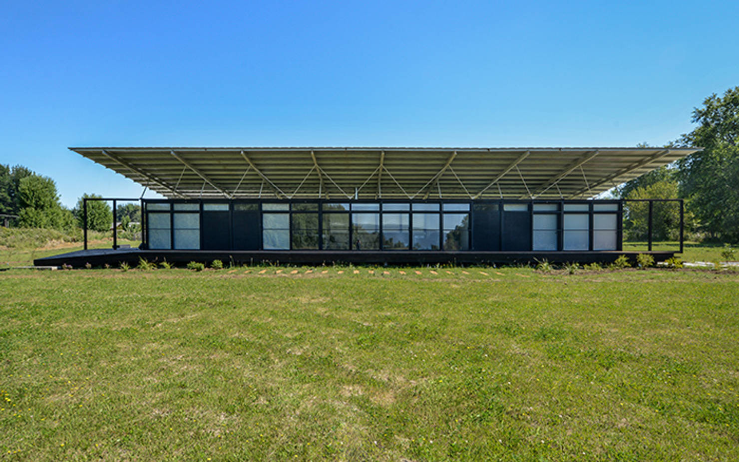 Diseño y construcción de una casa de madera y acero en Villarrica