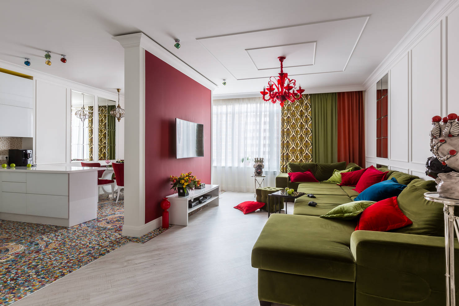 На фото - Дизайн интерьера квартиры в Краснодаре
				