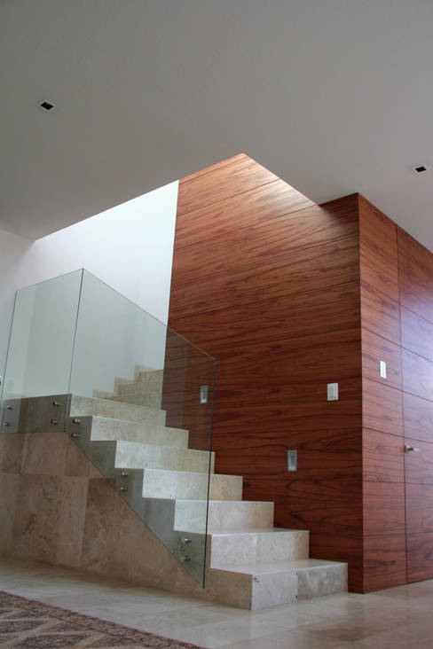 Escaleras de interior modernas para casas pequeñas y grandes