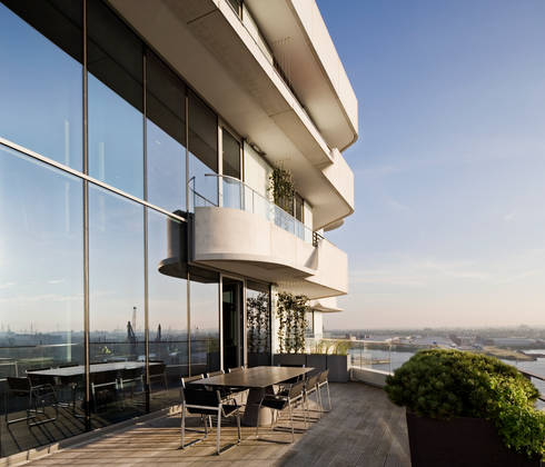 Marco Polo Tower by Davide Rizzo | homify Marco Polo Tower by Davide Rizzo | homify