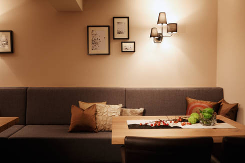 Hotel & Gasthof Zum Taufstein von RAUM + INHALT | homify Hotel & Gasthof Zum Taufstein von RAUM + INHALT | homify