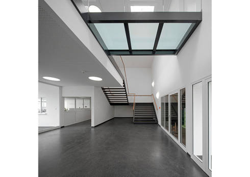 Produktions- + Verwaltungsgebäude Finn Comfort Haßfurt von ... Produktions- + Verwaltungsgebäude Finn Comfort Haßfurt von ...