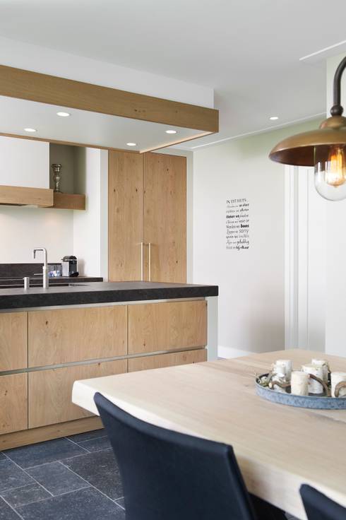 Project Zeewolde von Martin van Essen Keukens en Interieurs | homify Project Zeewolde von Martin van Essen Keukens en Interieurs | homify