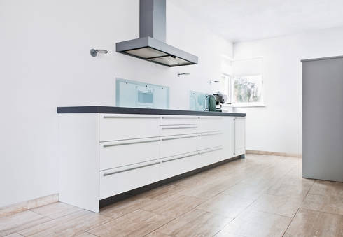 Woonkamer en keuken woonhuis ravels door interieurvormgeving inez ...