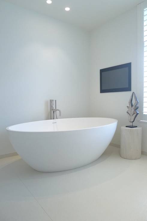 Badkamer Reeuwijk von Baden Baden Interior | homify Badkamer Reeuwijk von Baden Baden Interior | homify