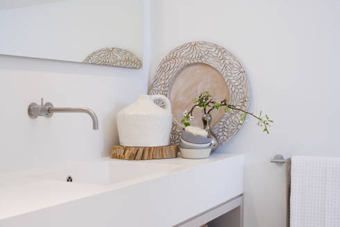 Badkamer Ulvenhout von Baden Baden Interior | homify Badkamer Ulvenhout von Baden Baden Interior | homify