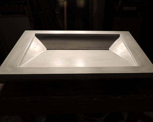 Concrete ramp sink