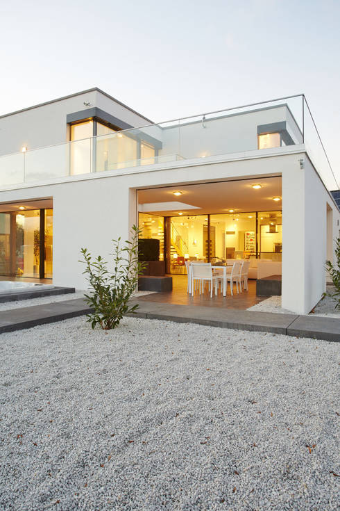 hausentwurf wuppertal by okal haus gmbh | homify hausentwurf wuppertal by okal haus gmbh | homify, Attraktive mobel