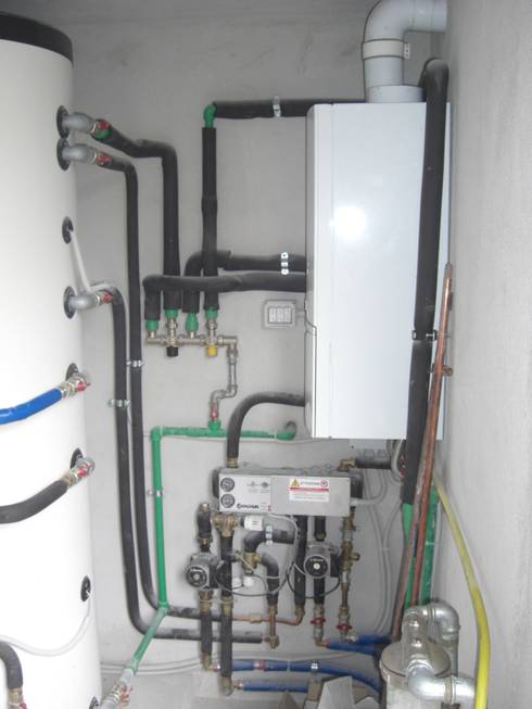 Garagens e arrecadações modernas por GIASIL