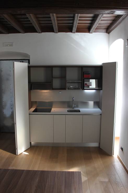 Cucina a scomparsa da cm.240 ante a libro totali appartamento a ... Mini cucine torino