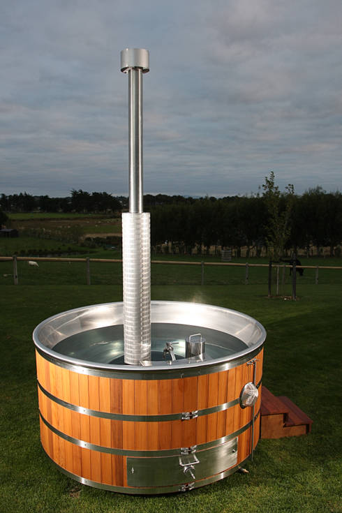 Stainless steel hot tub by Cedar Hot Tubs UK | homify