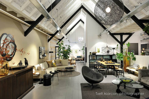 Homestede, interieur winkel. Heemstede door Txell Alarcon | homify Homestede, interieur winkel. Heemstede door Txell Alarcon | homify