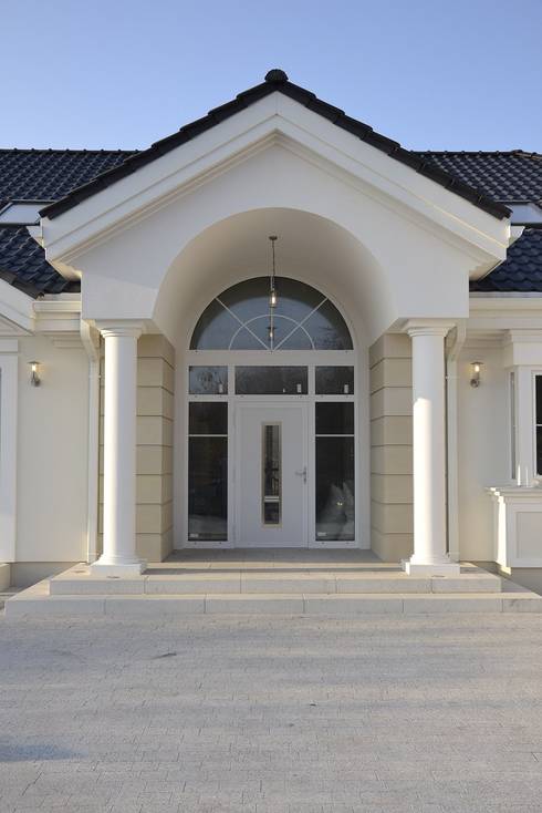 便利好生活:优雅温馨,含车库的欧式平房