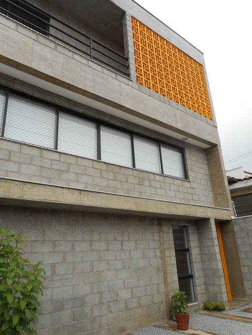 En un terreno de 150 m: ¡esta casa de concreto es genial!