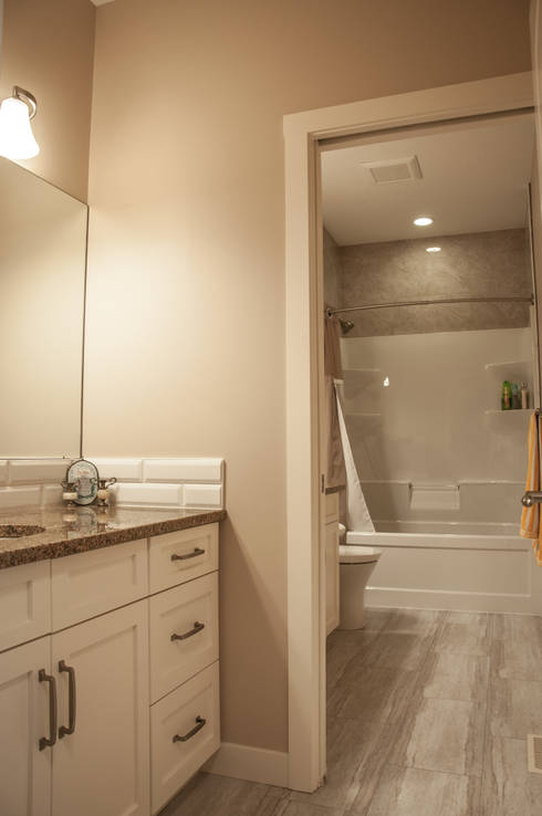 2nd floor bathroom: bathroom by drafting your design