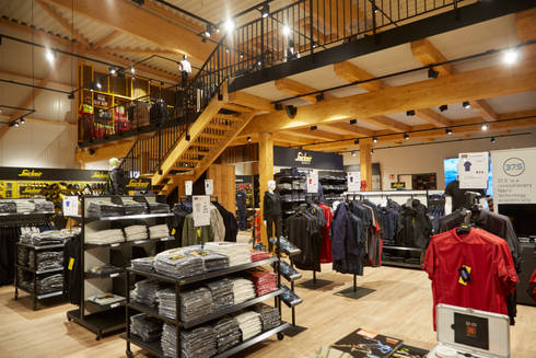 Snickers Workwear Store in Kaltenkirchen von bksn architektur ... Snickers Workwear Store in Kaltenkirchen von bksn architektur ...
