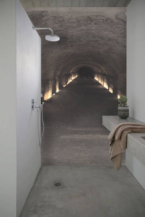 carta da parati in bagno! by Creativespace | homify carta da parati in bagno! by Creativespace | homify