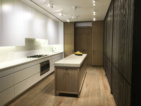 Lussuosa cucina in una villa privata a Terni. von Zanzotti Design ... Lussuosa cucina in una villa privata a Terni. von Zanzotti Design ...