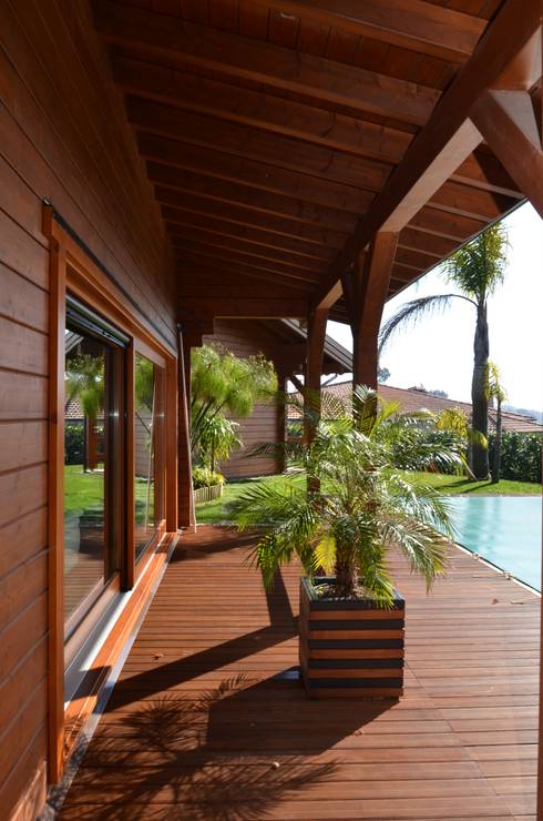 Chalés e casas de madeira  por Rusticasa