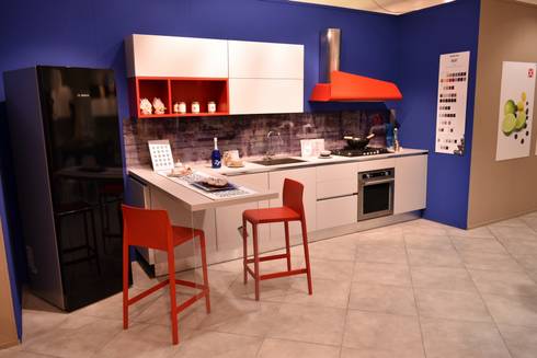 Cucina BERLONI mod. B50 Gola Cava di EML SRL | homify Cucina BERLONI mod. B50 Gola Cava di EML SRL | homify