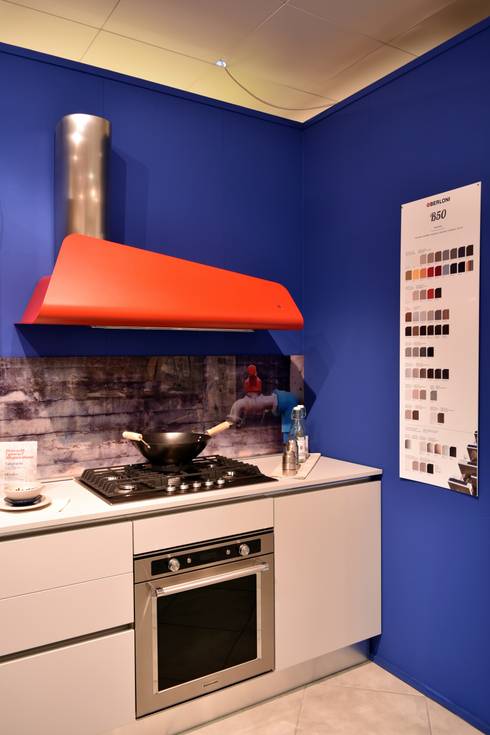 Cucina BERLONI mod. B50 Gola Cava di EML SRL | homify Cucina BERLONI mod. B50 Gola Cava di EML SRL | homify