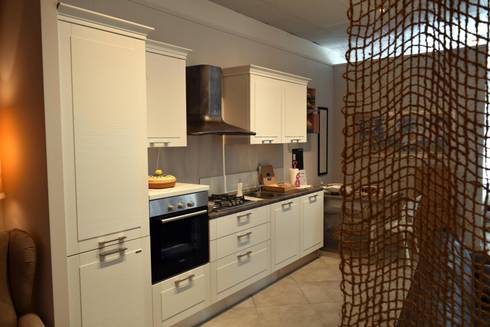Cucina BERLONI mod. Mediterranea di EML SRL | homify Cucina BERLONI mod. Mediterranea di EML SRL | homify