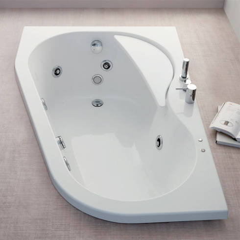 Vasca da bagno angolare serie Wap 150x100xh55 por Jo-Bagno.it | homify Vasca da bagno angolare serie Wap 150x100xh55 por Jo-Bagno.it | homify