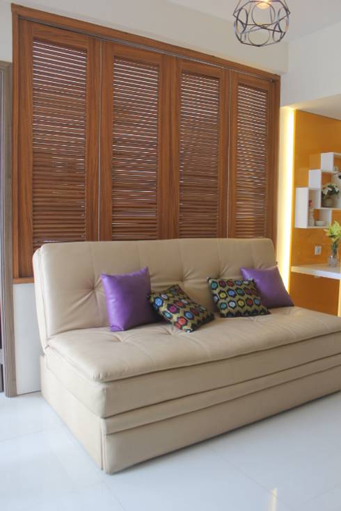 Galeri Ciumbuleuit III - Tipe 3 bedroom: Ruang Keluarga by POWL Studio