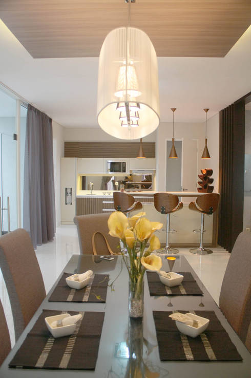 Ruang Makan: Ruang Makan by Exxo interior