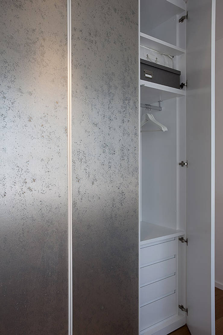  Вбиральня by Laura Yerpes Estudio de Interiorismo