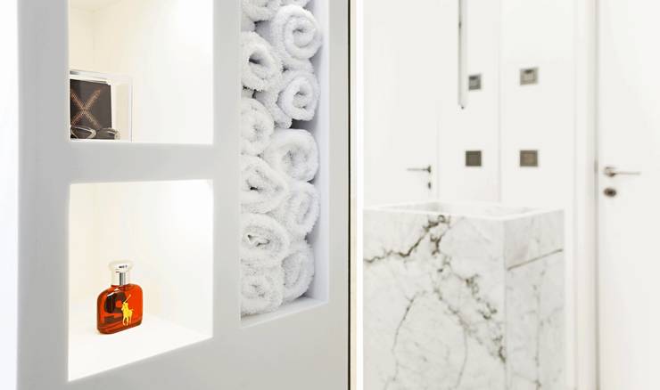  Kamar Mandi by monovolume architecture + design